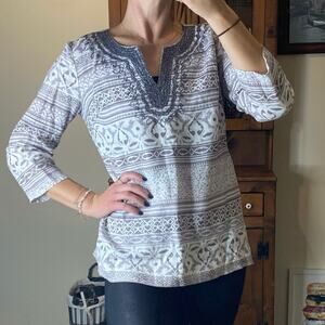 JM Collection white and dusty purple 3/4 sleeve linen top size small